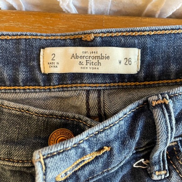 Abercombie & Fitch Denim Shorts for Women size 2 - Picture 2 of 3